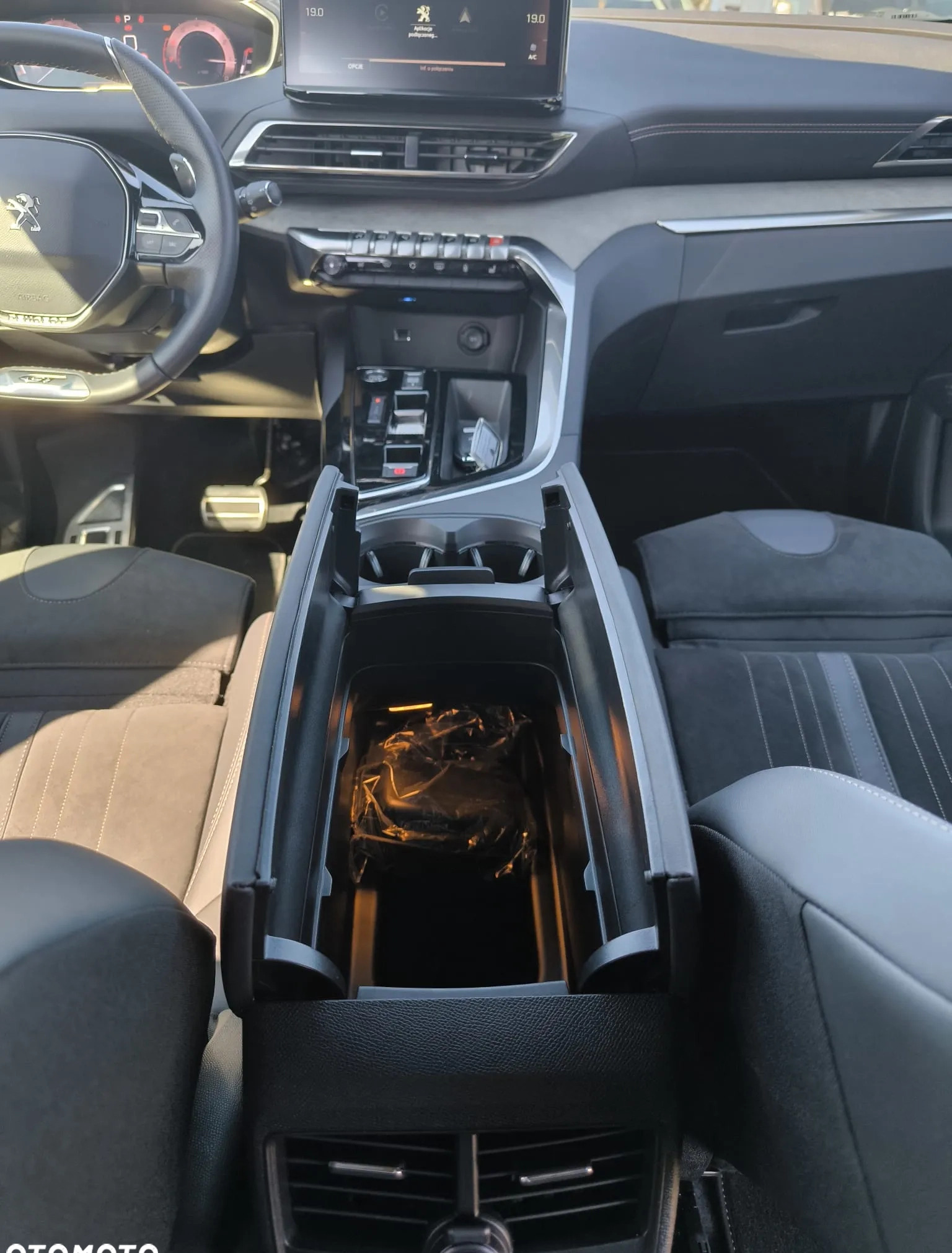 Peugeot 3008 cena 159999 przebieg: 5372, rok produkcji 2023 z Radom małe 631